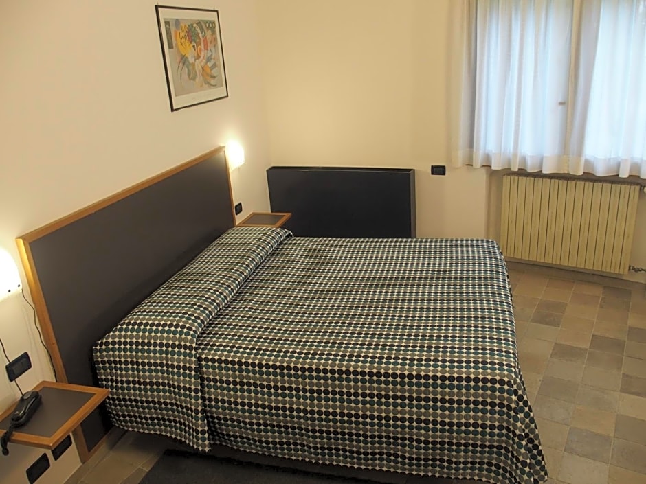 Hotel Eden