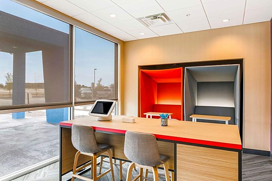 Tru By Hilton Midland