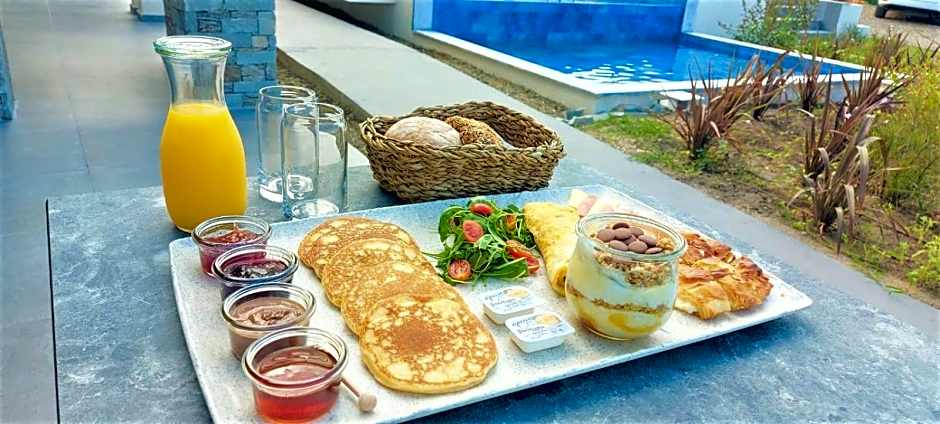 Amyntas Seafront Hotel