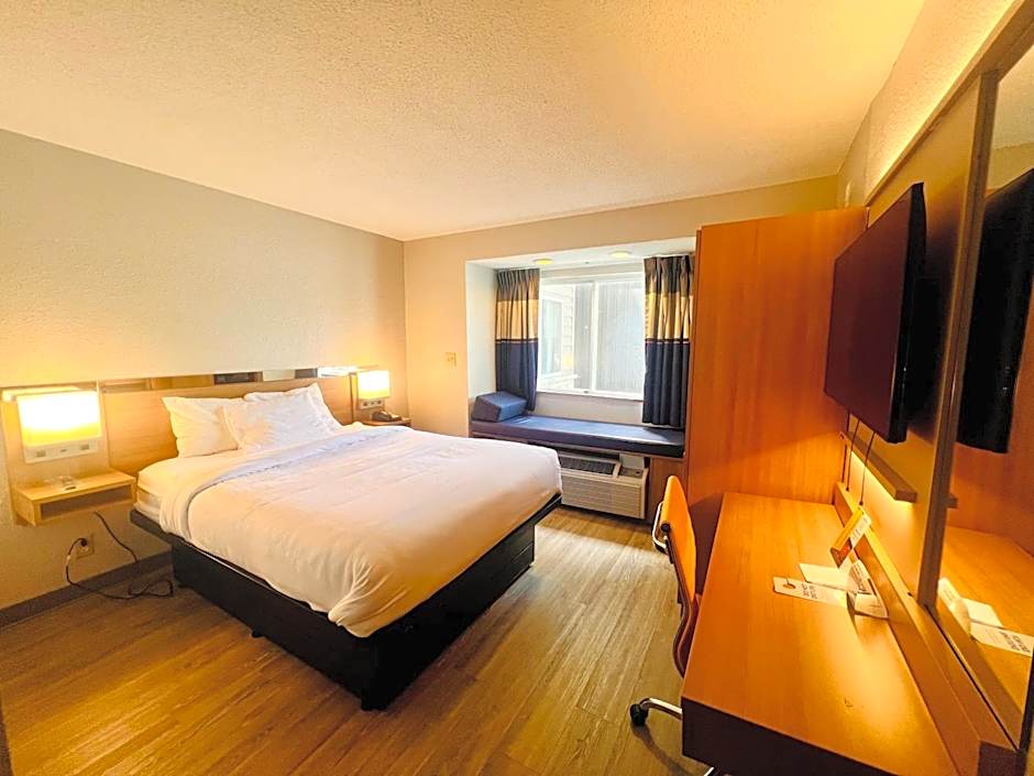 Microtel Inn & Suites by Wyndham Lexington