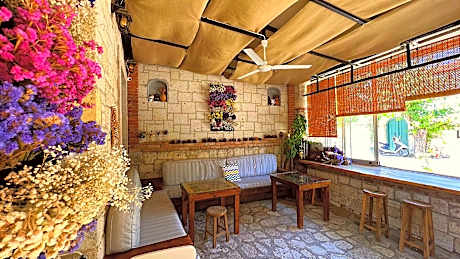 Alayaz Hotel