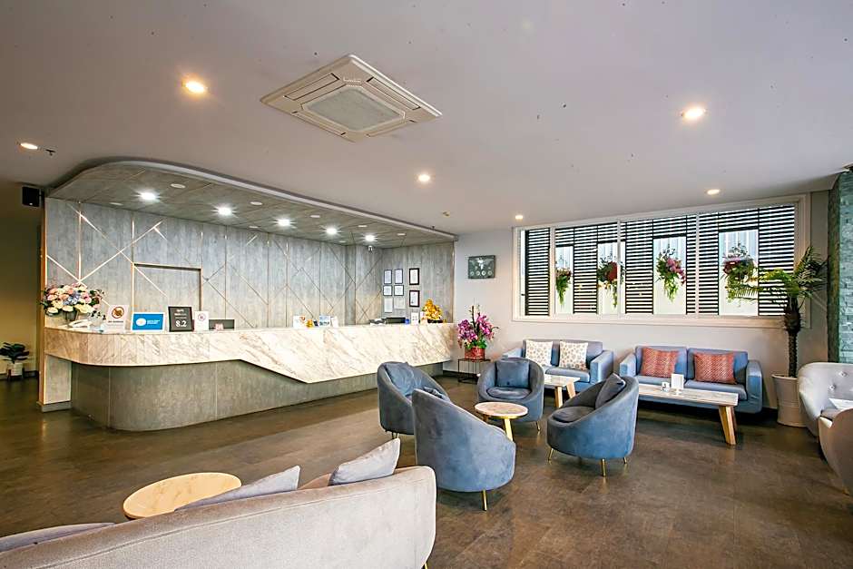 Empress Pattaya Hotel