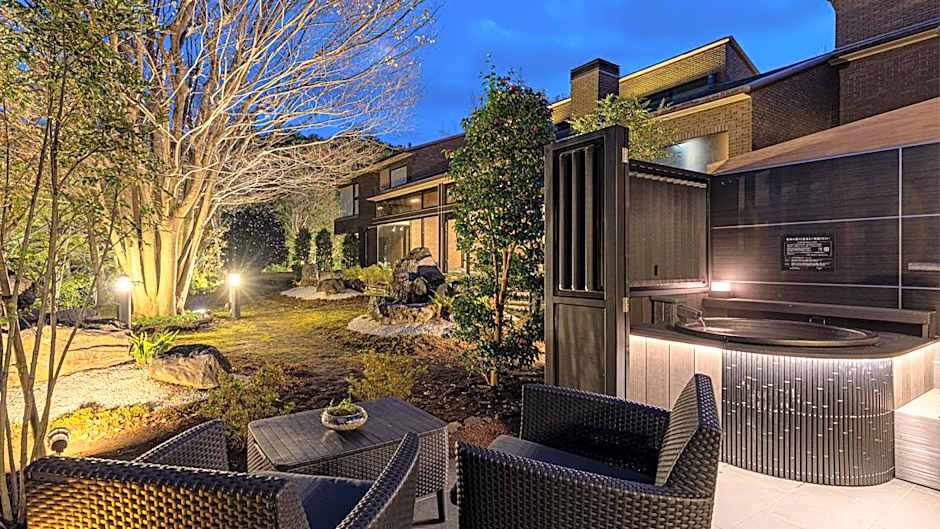 Luxury Hotel Kazenokaori MORI Premier