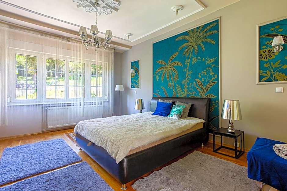 Serpentine Apartments at Buda Castle