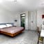 Anixis Hotel & Apartments