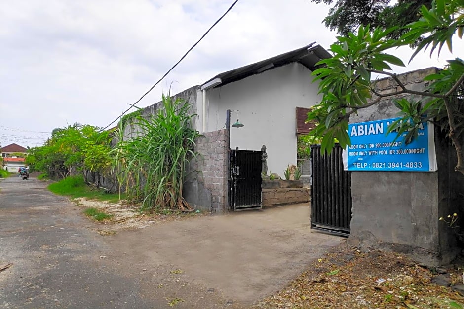 OYO 3833 Abian Villa By Nur Abian