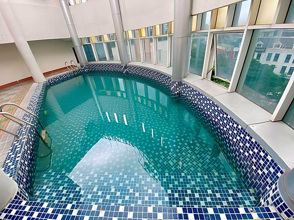 Muong Thanh Thanh Nien Hotel