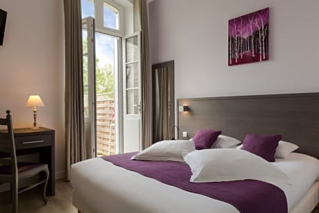 Double Room with Terrace and Hot Tub