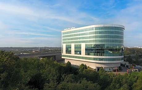 Clarks Inn Suites Hyderabad, Near Shamshabad Airport