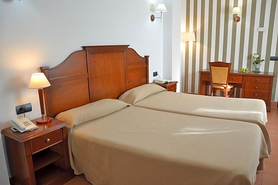 I AM La Posada Hotel and Apartment