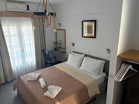 Triple Room with Sea View