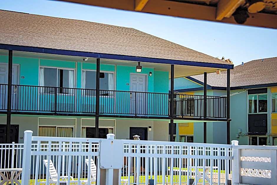 Super 8 by Wyndham Biloxi