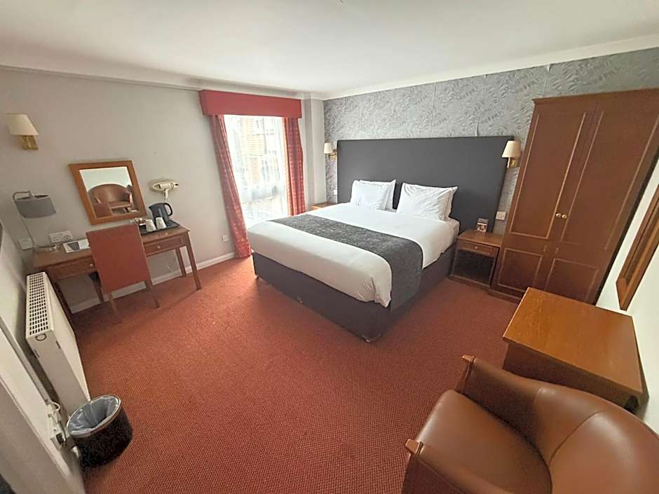 Raven Hotel by Greene King Inns