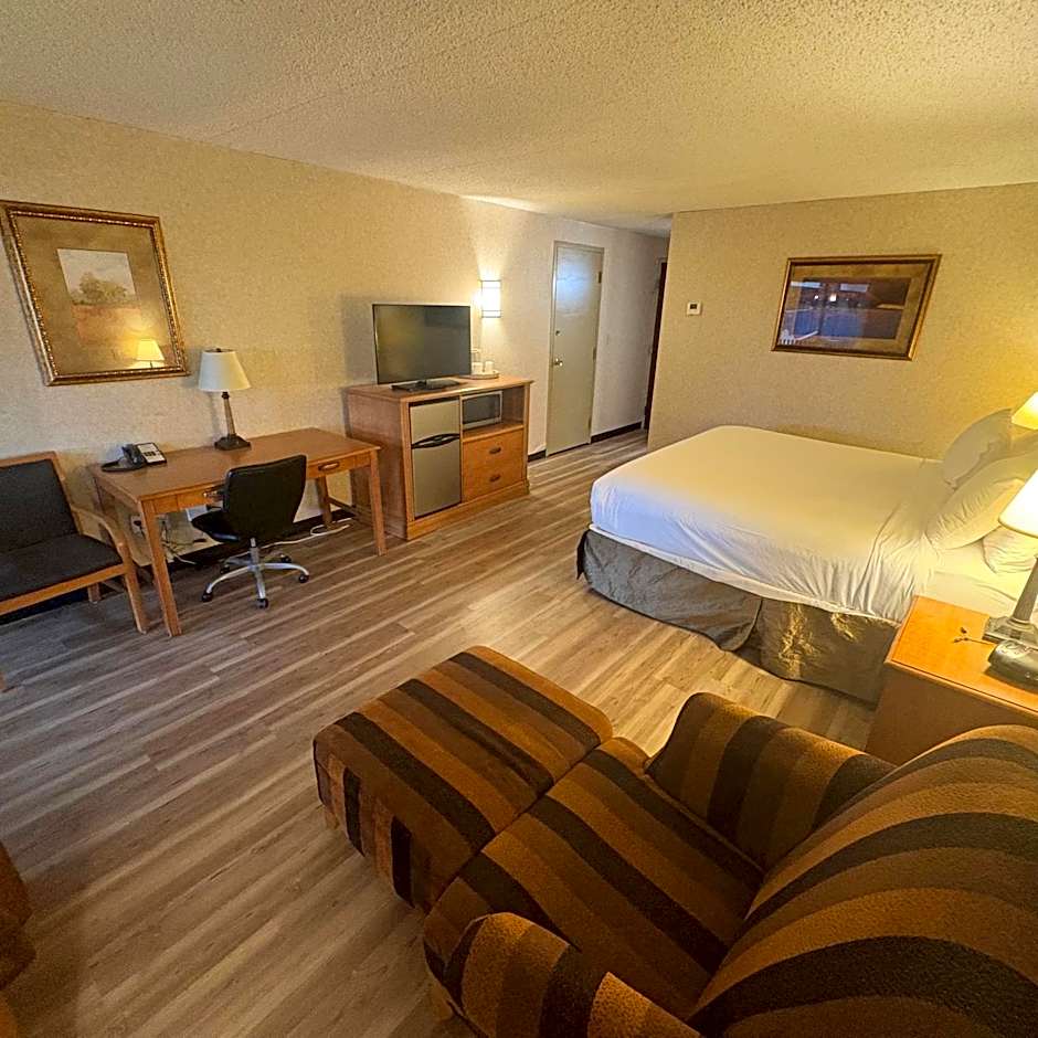 Bismarck Hotel and Conference Center
