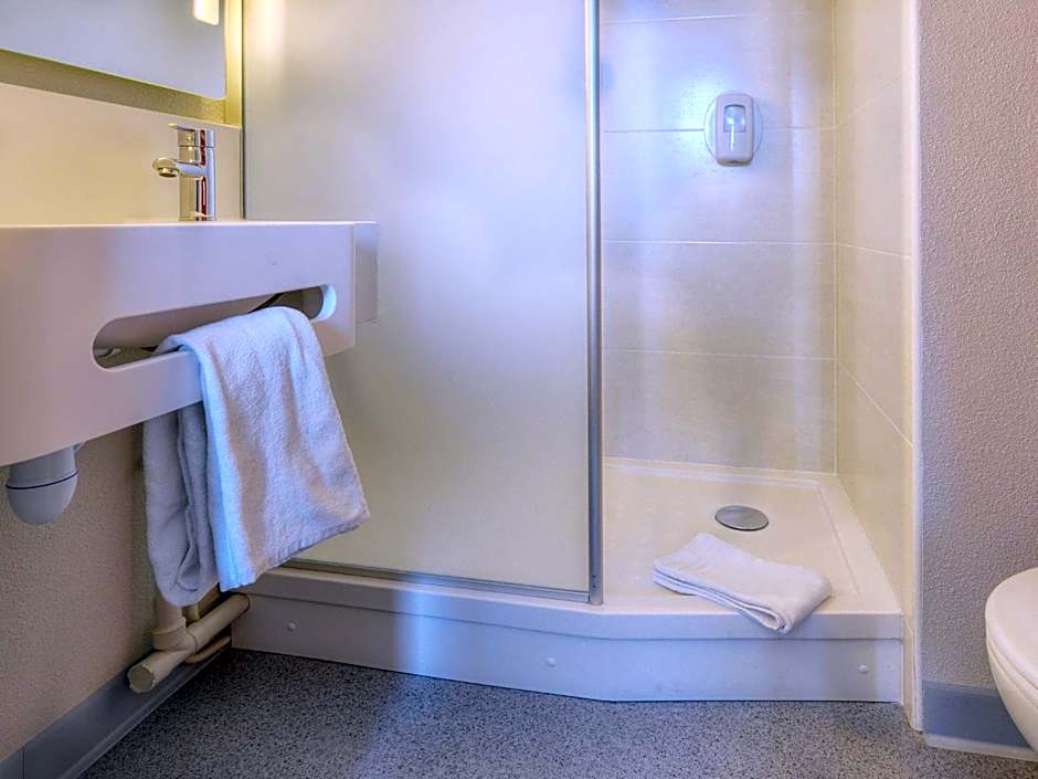 B&B HOTEL Marseille Les Ports