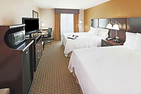 2 Queens Mobility/hearing Access Tub Nosmok Vis Firealrm/door/phn Alrt/hdtv Microwv/fridge/free Wi-f