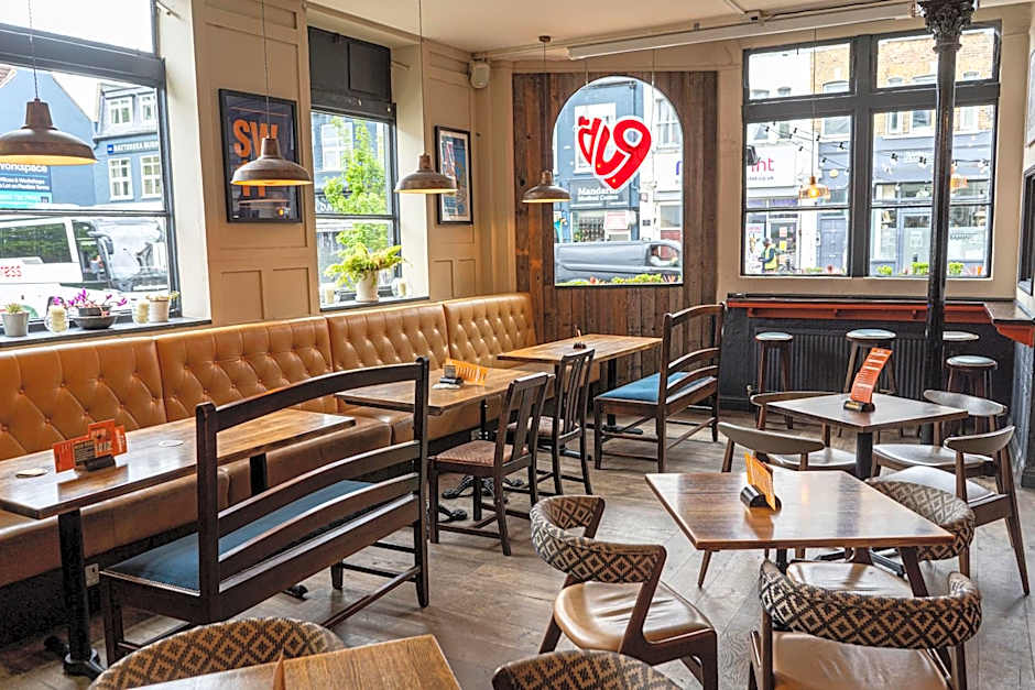 PubLove @ The Crown, Battersea