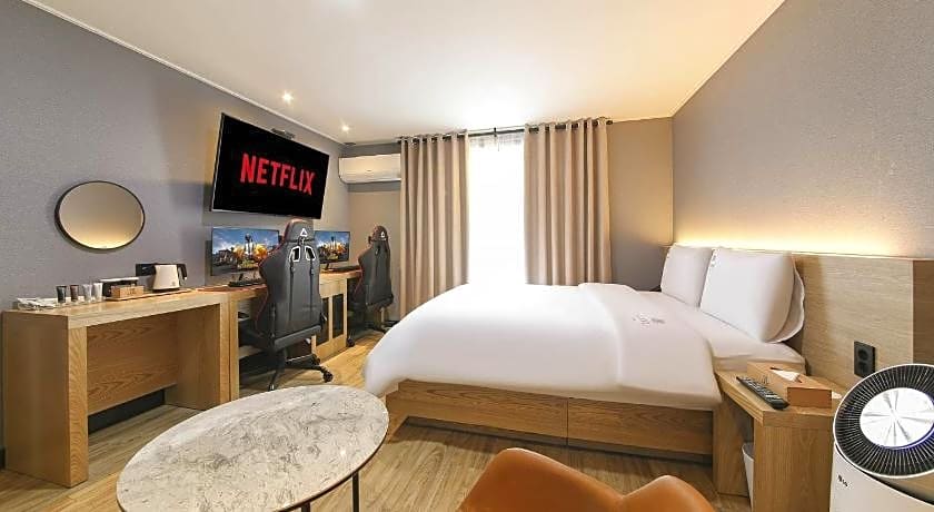 LABE HOTEL