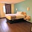 Howard Johnson by Wyndham Clarksville Tennessee