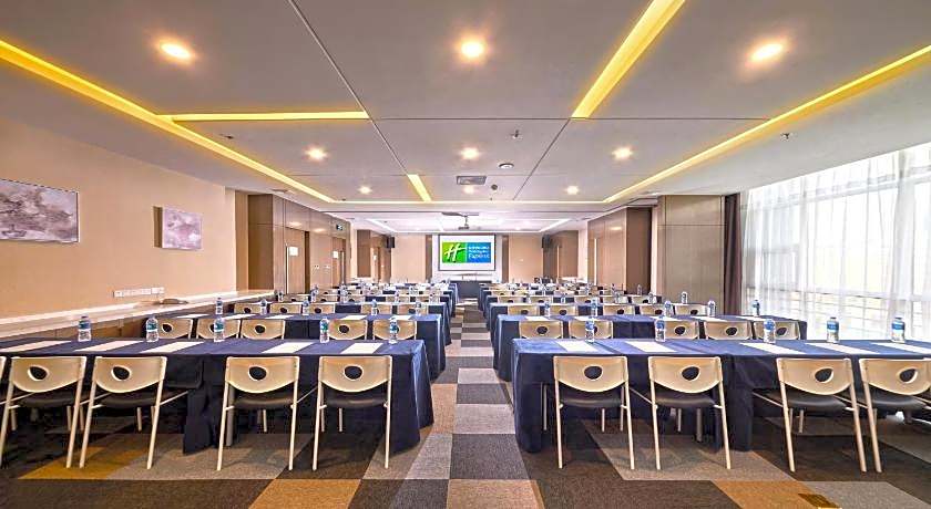 Holiday Inn Express Baoji City Centre By IHG
