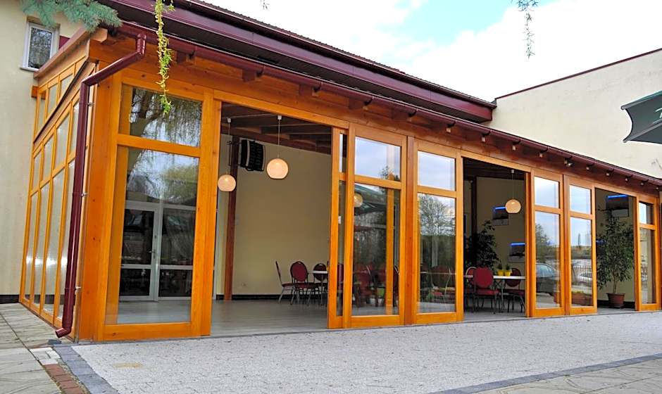 Boho Hotel i Restauracja