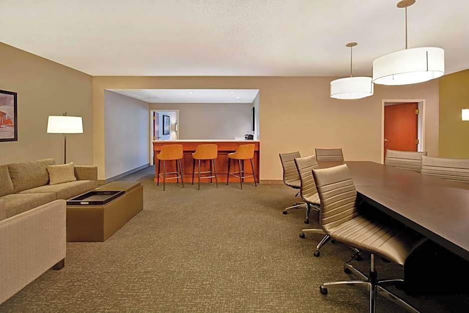 Embassy Suites By Hilton Hotel Little Rock
