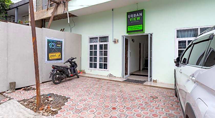 Urbanview Hotel Nakasya Burangrang