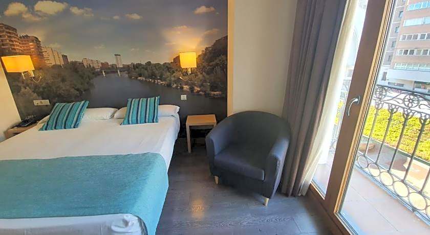 Hotel Enara