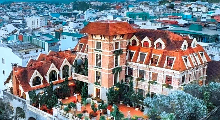 Saphir Dalat Hotel