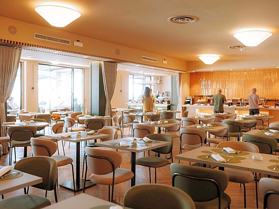 Movenpick Hotel Bari