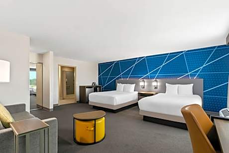 Queen Suite with Two Queen Beds - Disability Access/Non-Smoking