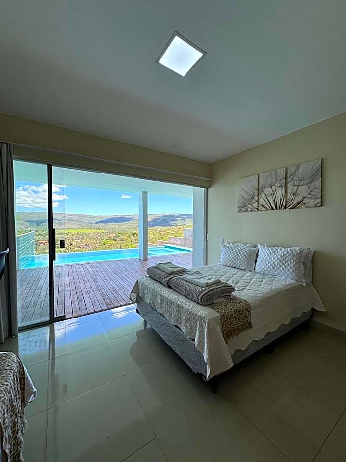 Casa Hari Veadeiros - piscina, ar condicionado e vista maravilhosa!