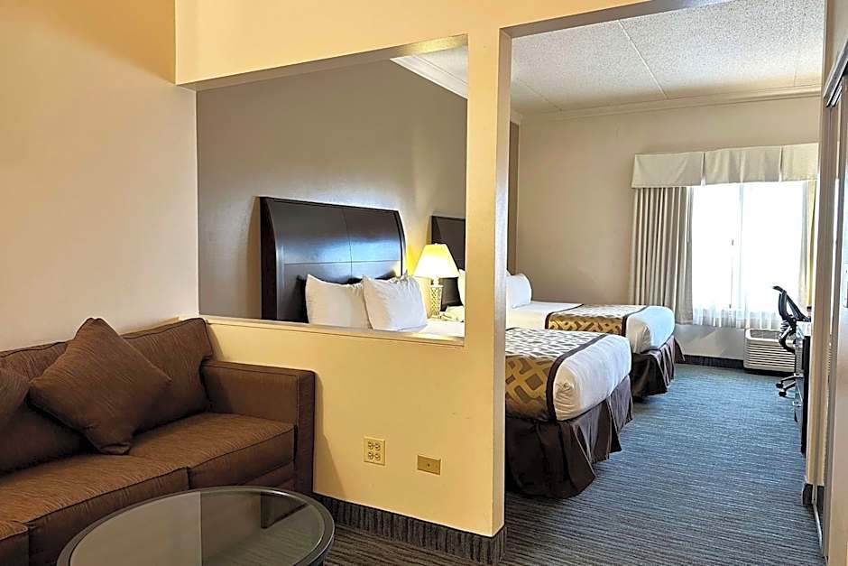 Photo 1 of 4 of Superior 2 Queen Beds