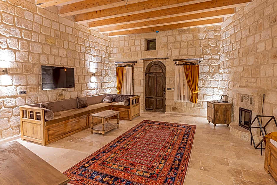 Chakra Special Caves