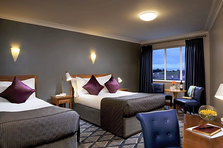 Springhill Court Hotel