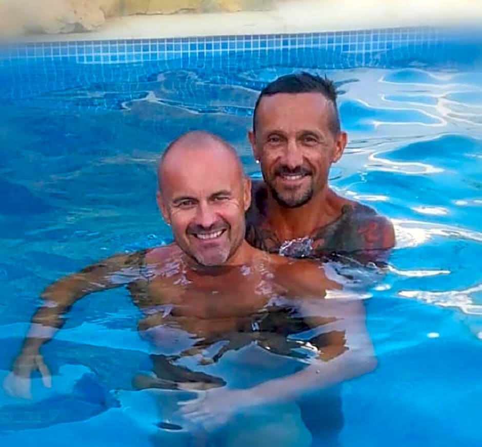 Cueva Romana, Solo Adultos, Apto para Nudistas