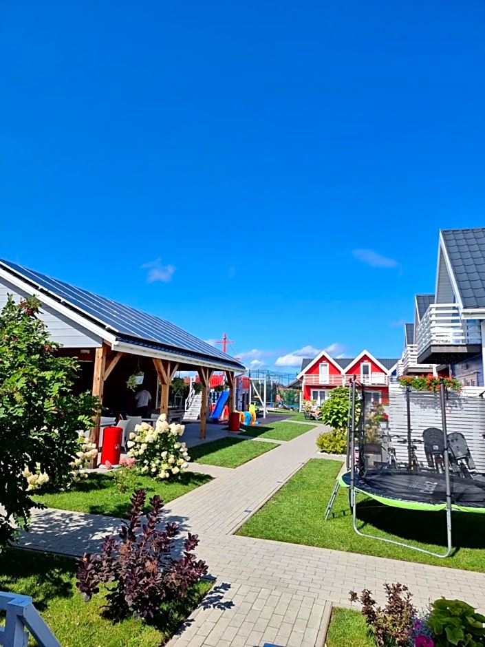 MORZA SZUM basen z podgrzewaną wodą, boisko, rowery