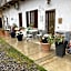 Room Saronno + B&B