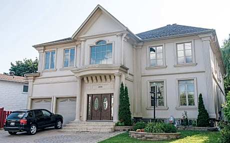 JstLikeHome - Luxury Mansion & Guesthouse