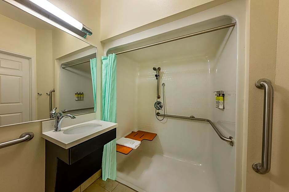 Candlewood Suites Springfield South By IHG