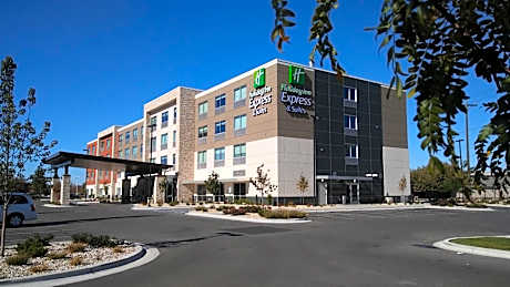 Holiday Inn Express & Suites Boise Airport By IHG