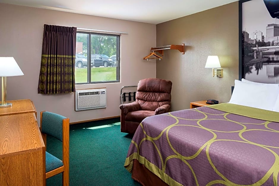 Super 8 by Wyndham Omaha NE