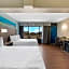 Red Roof PLUS & Suites Virginia Beach - Seaside
