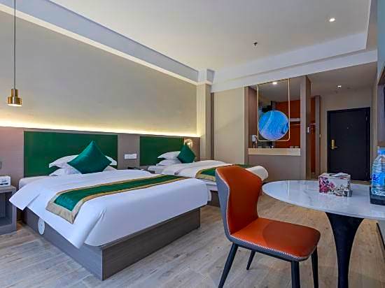 Yiju Hotel (Ningbo Southern Business District Mingzhou Hospital)