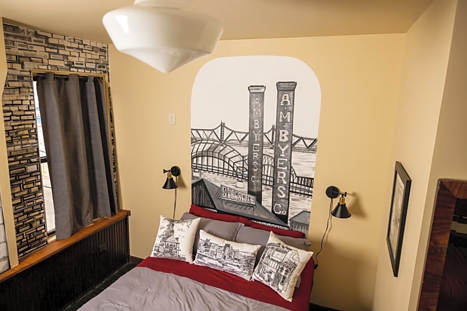 Traveler's Rest Hotel