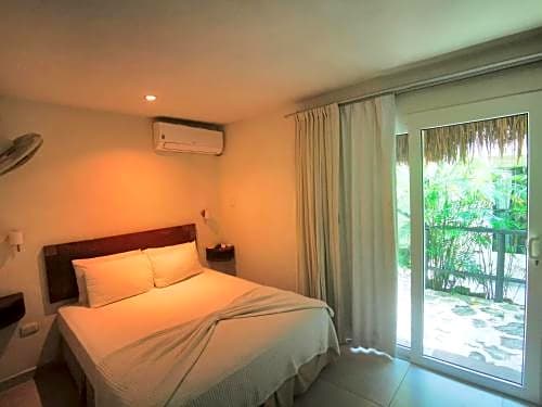 Hotel Kinkaa Playa del Carmen