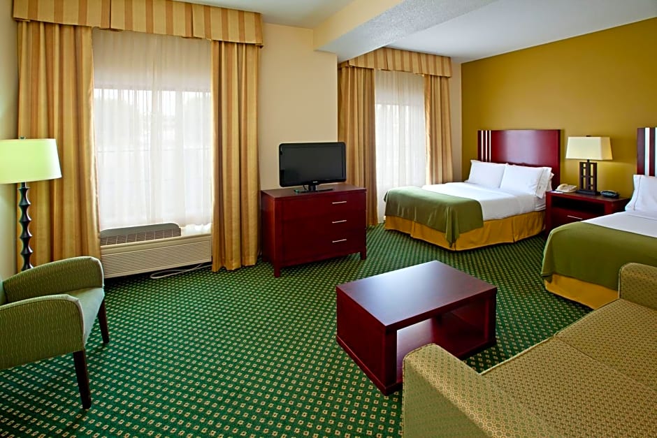 Holiday Inn Express Hotel & Suites Indianapolis - East, an IHG Hotel