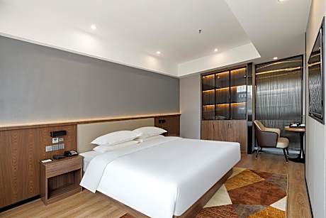 Dossen - Executive Suite