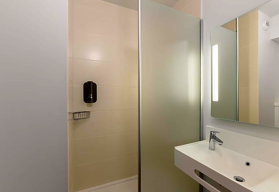 B&B HOTEL Compiègne