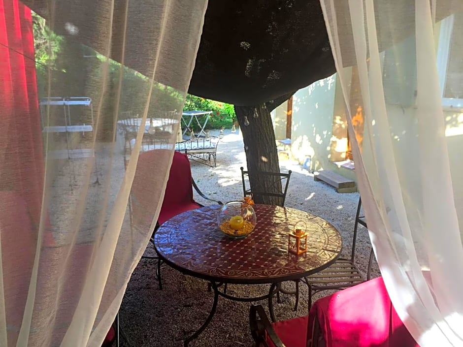 Aux Amandiers – Frejus, ID